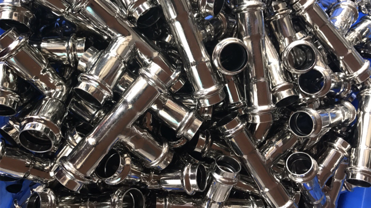 亚洲水蜜桃AV成人无码直饮水双卡压管件