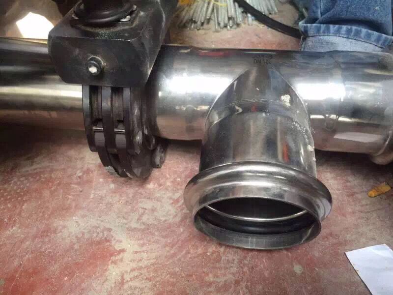 薄壁水蜜桃视频在线观看水管双卡压管件连接